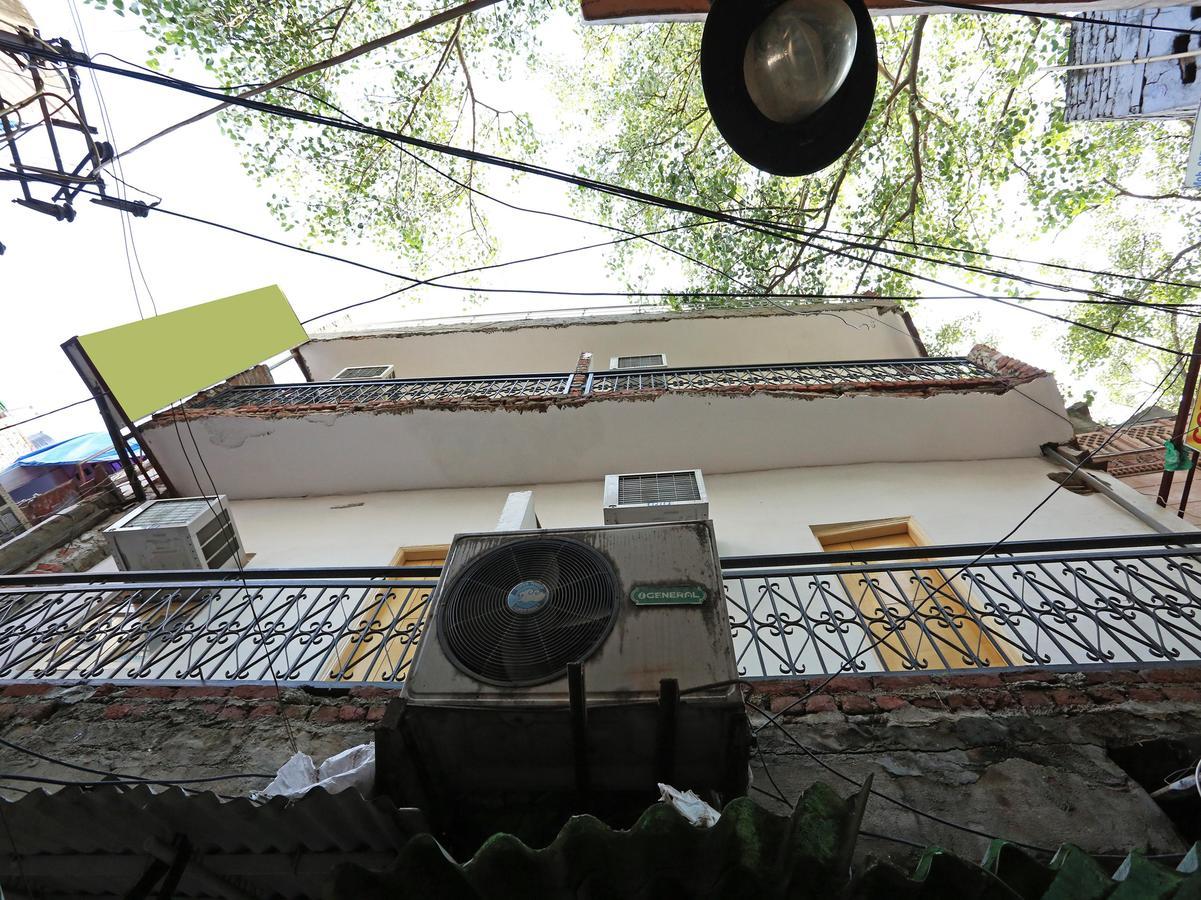Oyo 9233 Hotel Cottage Lord Krishna Ню Делхи Екстериор снимка