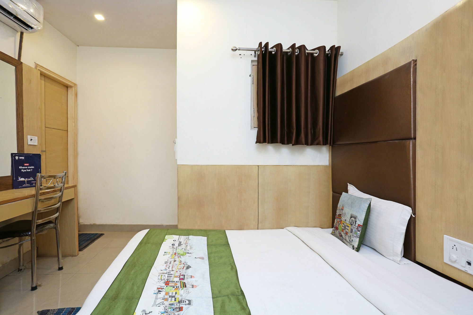 Oyo 9233 Hotel Cottage Lord Krishna Ню Делхи Екстериор снимка