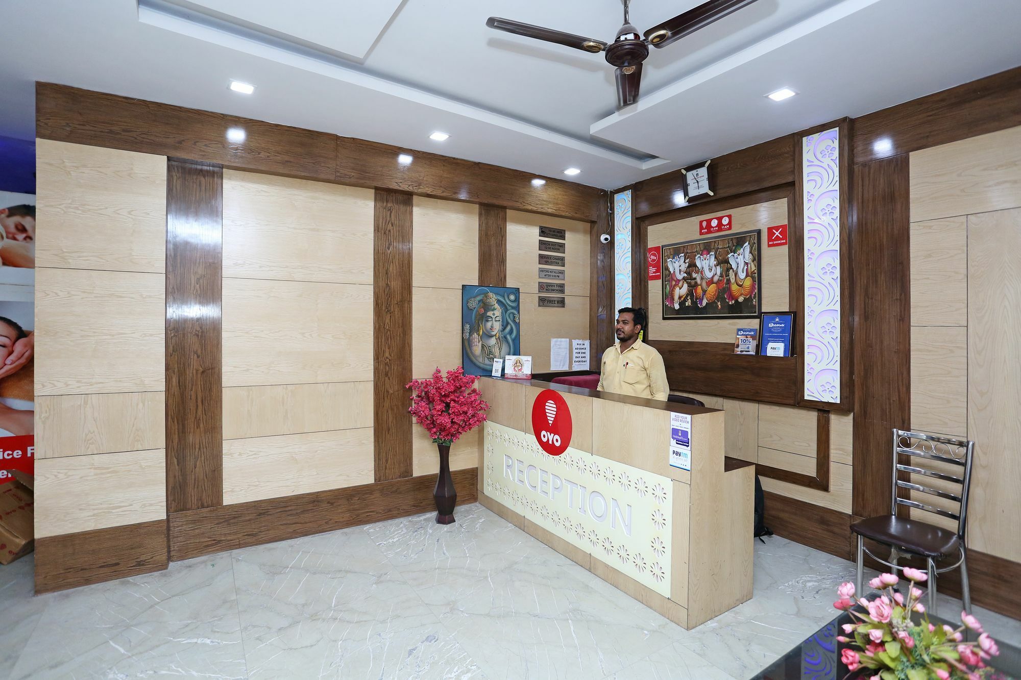 Oyo 9233 Hotel Cottage Lord Krishna Ню Делхи Екстериор снимка