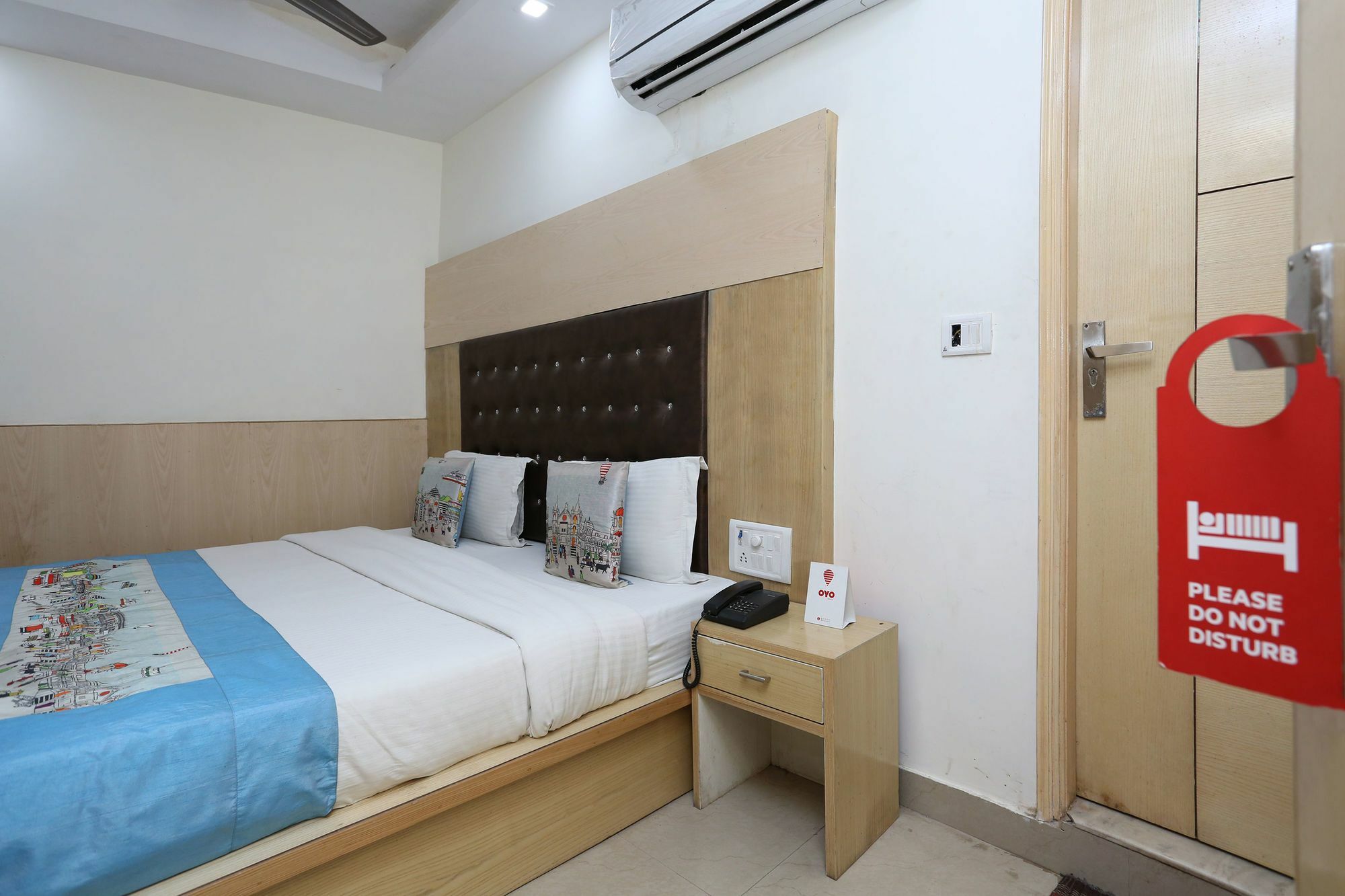 Oyo 9233 Hotel Cottage Lord Krishna Ню Делхи Екстериор снимка